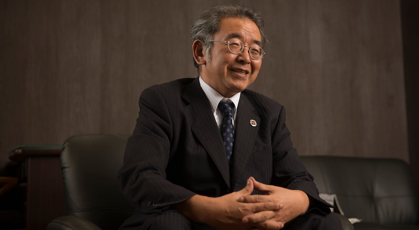 山内智雄